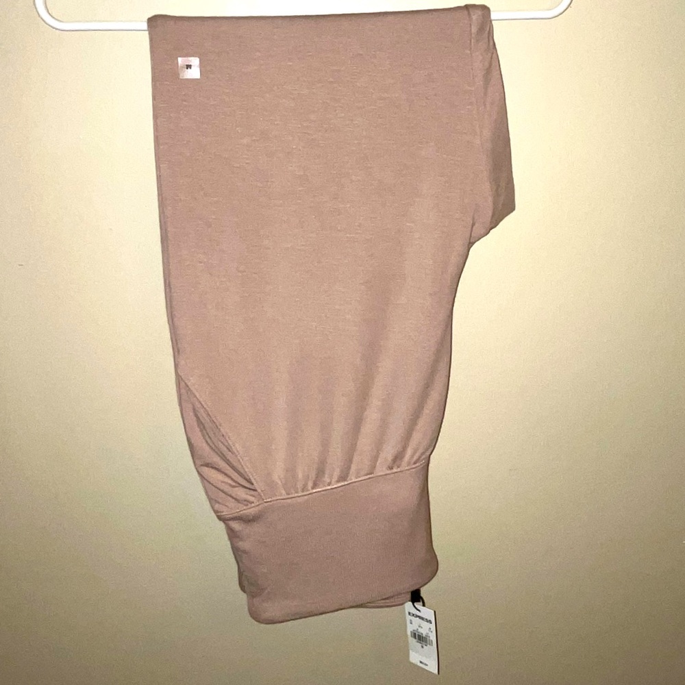 NWT EXPRESS HIGH WAISTED JOGGER, size medium